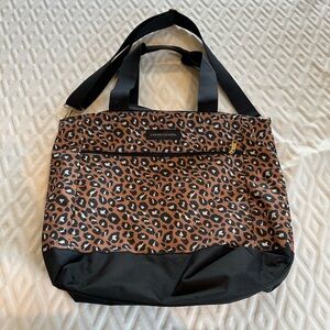 Logan and Lenora Medium Weekender (leopard)